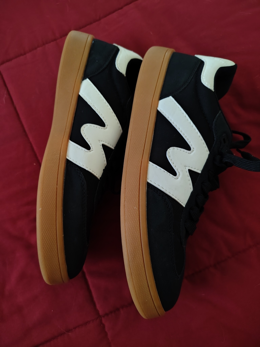 Steve Madden Midas Black & White Sneakers US 9